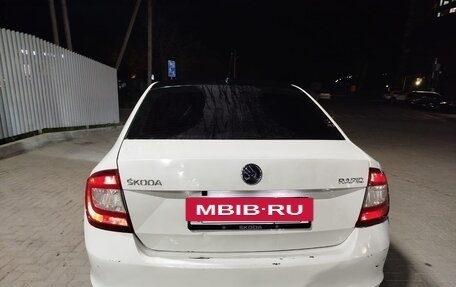 Skoda Rapid I, 2016 год, 700 000 рублей, 2 фотография