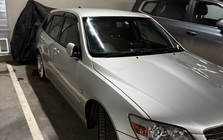 Toyota Altezza, 2001 год, 900 000 рублей, 3 фотография