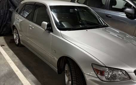 Toyota Altezza, 2001 год, 900 000 рублей, 5 фотография