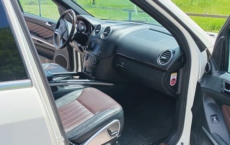 Mercedes-Benz GL-Класс, 2011 год, 2 600 000 рублей, 10 фотография