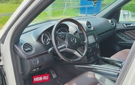 Mercedes-Benz GL-Класс, 2011 год, 2 600 000 рублей, 16 фотография