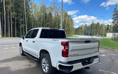 Chevrolet Silverado, 2023 год, 6 200 000 рублей, 4 фотография