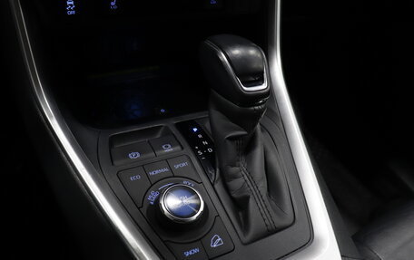 Toyota RAV4, 2021 год, 3 816 000 рублей, 8 фотография