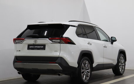 Toyota RAV4, 2021 год, 3 816 000 рублей, 20 фотография