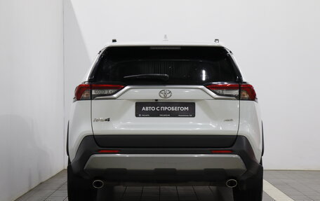 Toyota RAV4, 2021 год, 3 816 000 рублей, 19 фотография