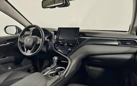 Toyota Camry, 2021 год, 4 140 000 рублей, 8 фотография