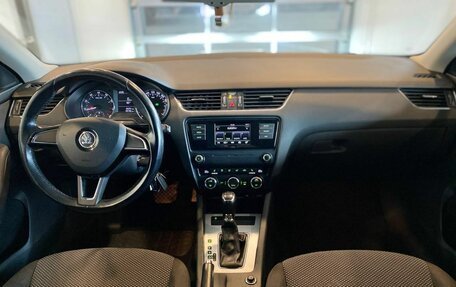 Skoda Octavia, 2015 год, 1 325 000 рублей, 9 фотография