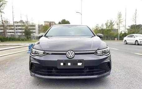 Volkswagen Golf VIII, 2021 год, 1 495 000 рублей, 2 фотография