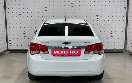 Chevrolet Cruze II, 2010 год, 679 000 рублей, 7 фотография