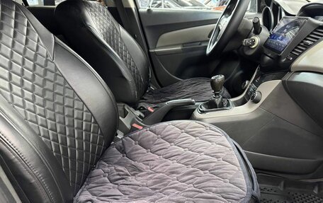 Chevrolet Cruze II, 2010 год, 679 000 рублей, 18 фотография