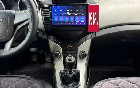 Chevrolet Cruze II, 2010 год, 679 000 рублей, 15 фотография