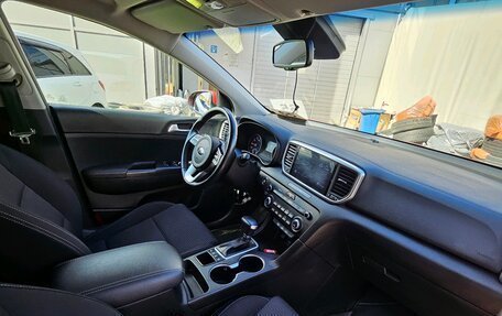 KIA Sportage IV рестайлинг, 2021 год, 2 449 000 рублей, 8 фотография