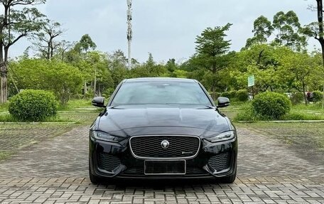 Jaguar XE I рестайлинг, 2021 год, 2 400 900 рублей, 2 фотография