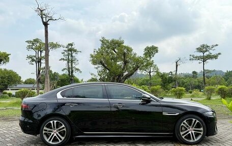 Jaguar XE I рестайлинг, 2021 год, 2 400 900 рублей, 4 фотография