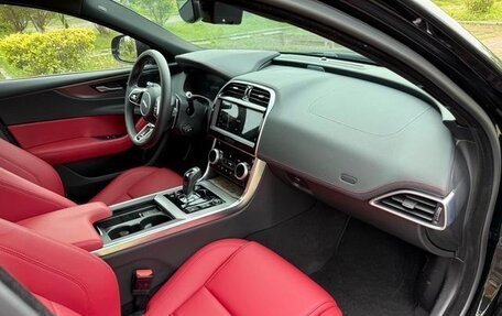 Jaguar XE I рестайлинг, 2021 год, 2 400 900 рублей, 11 фотография