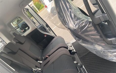 Toyota Roomy I, 2022 год, 858 000 рублей, 13 фотография