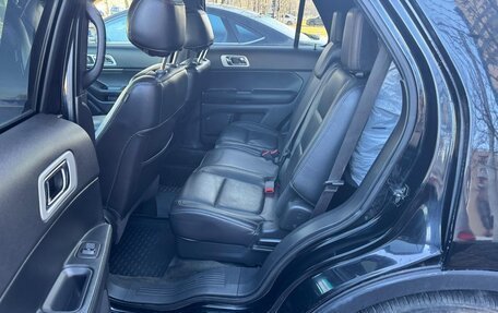 Ford Explorer VI, 2013 год, 1 500 000 рублей, 16 фотография