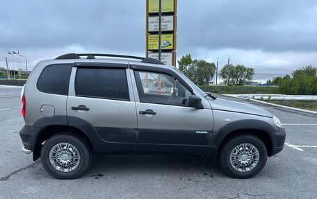 Chevrolet Niva I рестайлинг, 2013 год, 650 000 рублей, 3 фотография
