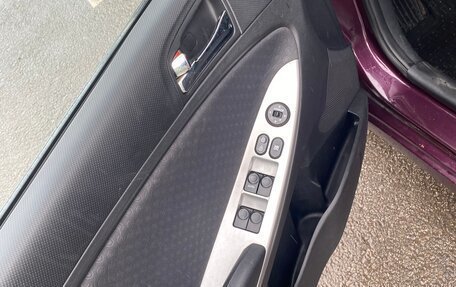 Hyundai Solaris II рестайлинг, 2012 год, 700 000 рублей, 5 фотография