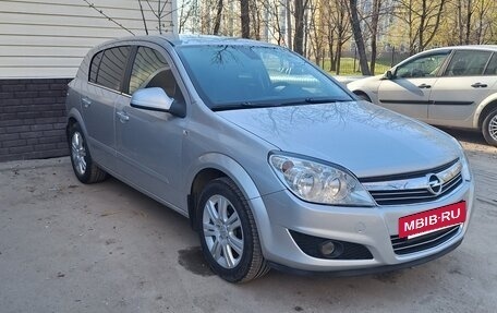 Opel Astra H, 2011 год, 675 000 рублей, 3 фотография
