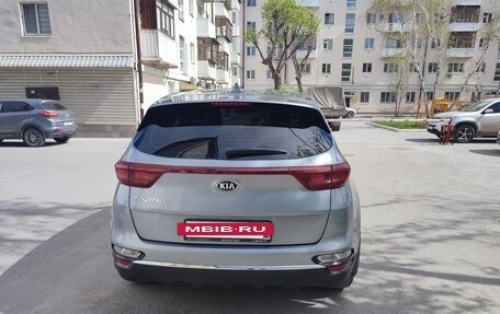 KIA Sportage IV рестайлинг, 2020 год, 2 350 000 рублей, 5 фотография