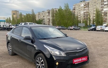 KIA Rio IV, 2018 год, 1 429 000 рублей, 2 фотография