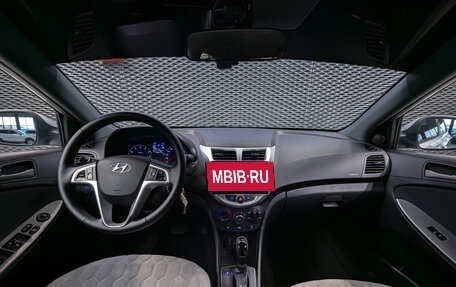Hyundai Solaris II рестайлинг, 2016 год, 1 100 000 рублей, 28 фотография