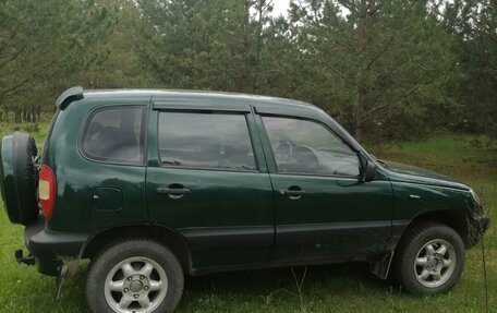 Chevrolet Niva I рестайлинг, 2004 год, 255 000 рублей, 1 фотография