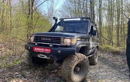 Toyota Land Cruiser 70, 1993 год, 1 800 000 рублей, 1 фотография