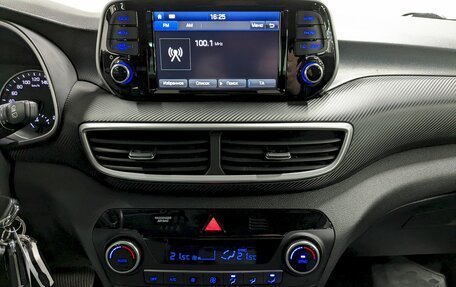 Hyundai Tucson III, 2019 год, 2 400 000 рублей, 24 фотография