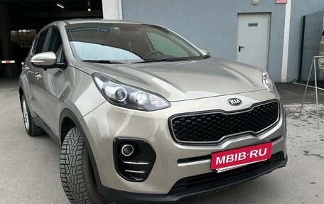 KIA Sportage IV рестайлинг, 2017 год, 2 000 000 рублей, 2 фотография