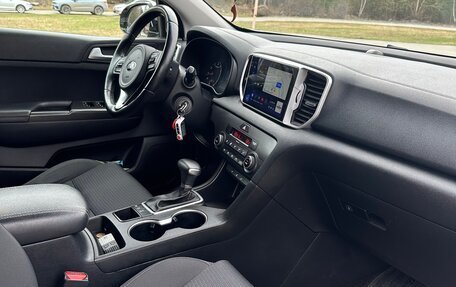 KIA Sportage IV рестайлинг, 2017 год, 2 000 000 рублей, 9 фотография