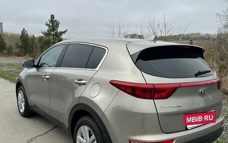 KIA Sportage IV рестайлинг, 2017 год, 2 000 000 рублей, 8 фотография