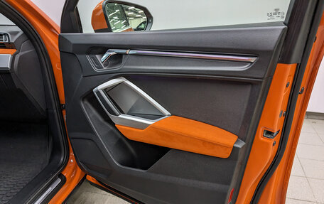 Audi Q3, 2019 год, 2 470 000 рублей, 23 фотография