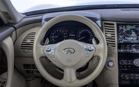 Infiniti QX70, 2017 год, 2 497 000 рублей, 22 фотография