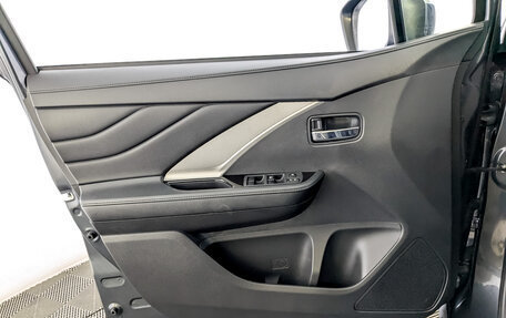 Mitsubishi Xpander, 2022 год, 2 150 000 рублей, 19 фотография