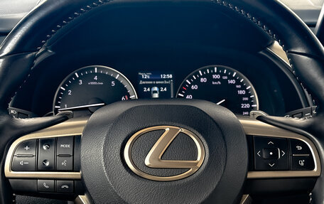 Lexus RX IV рестайлинг, 2020 год, 4 800 000 рублей, 26 фотография