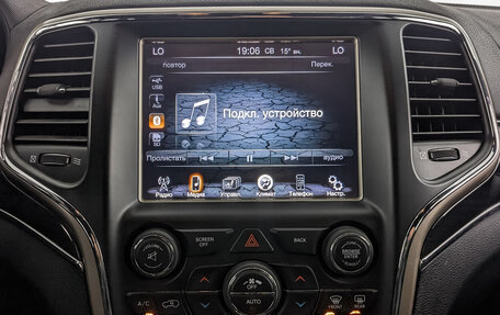 Jeep Grand Cherokee, 2014 год, 3 200 000 рублей, 17 фотография