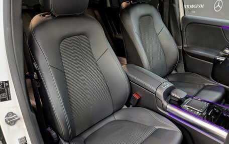 Mercedes-Benz GLA, 2020 год, 3 200 000 рублей, 22 фотография