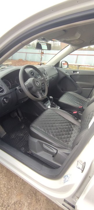 Volkswagen Tiguan I рестайлинг, 2011 год, 945 000 рублей, 10 фотография