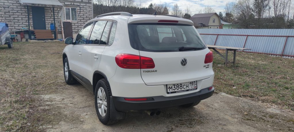 Volkswagen Tiguan I рестайлинг, 2011 год, 945 000 рублей, 5 фотография