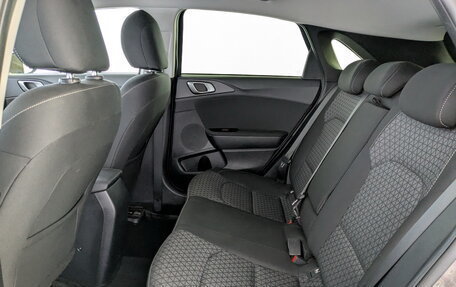 KIA cee'd III, 2020 год, 2 000 000 рублей, 12 фотография