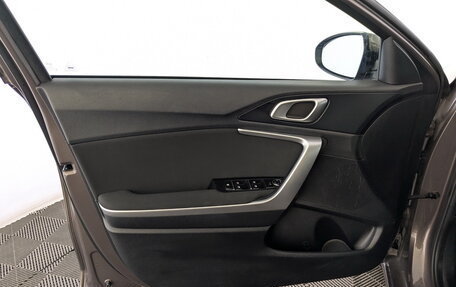 KIA cee'd III, 2020 год, 2 000 000 рублей, 19 фотография