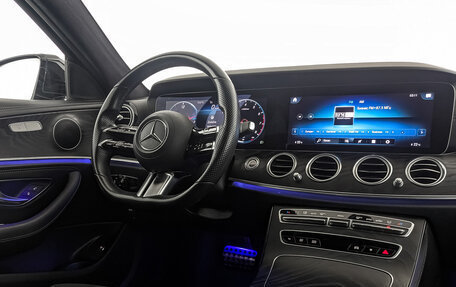 Mercedes-Benz E-Класс, 2021 год, 5 240 000 рублей, 26 фотография