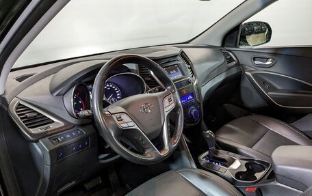 Hyundai Santa Fe III рестайлинг, 2017 год, 2 820 000 рублей, 29 фотография