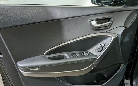Hyundai Santa Fe III рестайлинг, 2017 год, 2 820 000 рублей, 22 фотография