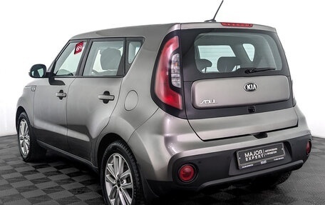 KIA Soul II рестайлинг, 2019 год, 1 895 000 рублей, 7 фотография