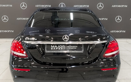 Mercedes-Benz E-Класс, 2018 год, 3 490 000 рублей, 6 фотография