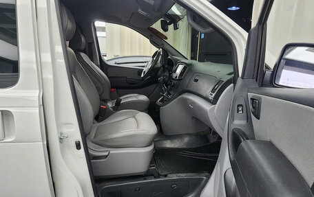 Hyundai Grand Starex Grand Starex I рестайлинг 2, 2021 год, 3 345 696 рублей, 14 фотография