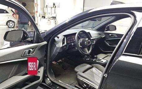 BMW 1 серия, 2022 год, 2 488 000 рублей, 5 фотография